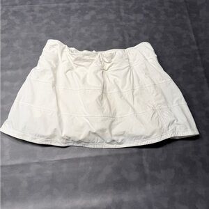 lululemon athletica White Mini Skirt - 15 inch